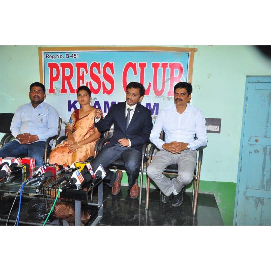 Dr. Suresh Giragani